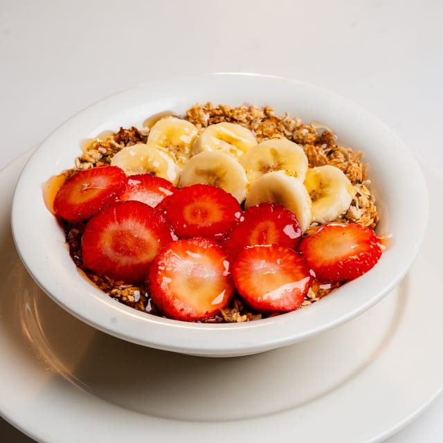 Traditional Açaí Bowl.